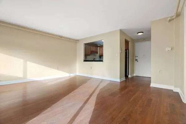 872 Massachusetts Avenue #304, Cambridge, MA 02139