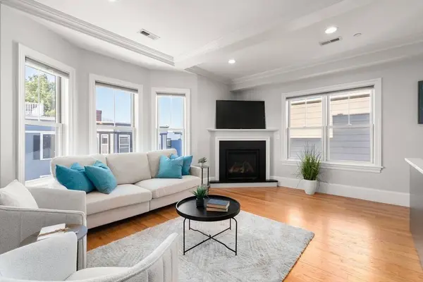 27 Washburn St #5, Boston, MA 02125