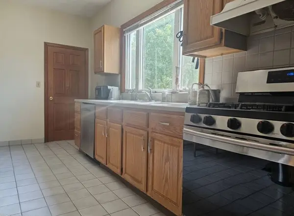 51 Elm Street #2, Somerville, MA 02143
