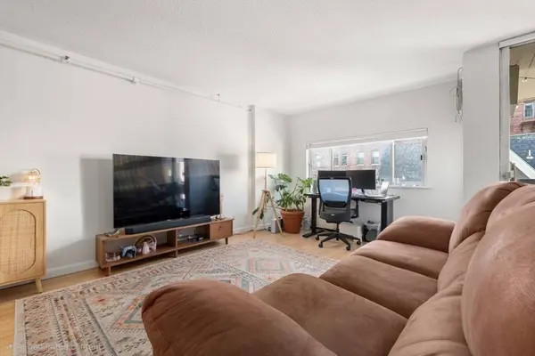 872 Massachusetts Avenue #303, Cambridge, MA 02139