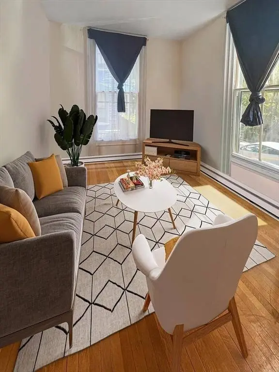 15 Bigelow Street #1, Cambridge, MA 02139