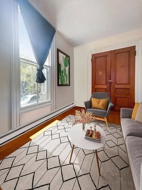 15 Bigelow Street #1, Cambridge, MA 02139