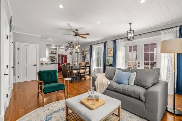 138 North Street #C, Salem, MA 01970
