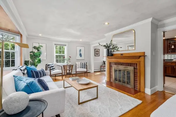 10 Hunewill Avenue, Medford, MA 02155