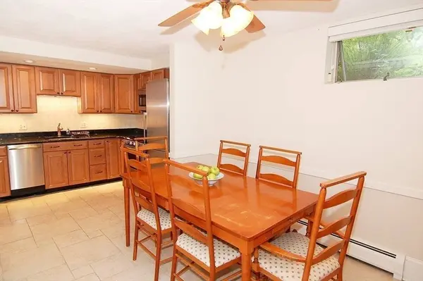 39 Ellery #7, Cambridge, MA 02138