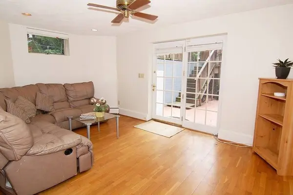 39 Ellery #7, Cambridge, MA 02138