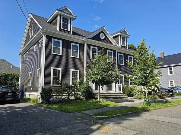 11 Arnold St #11