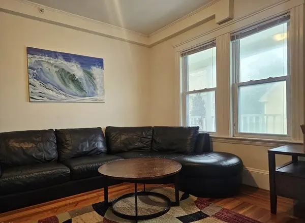 183 Rindge St #2, Cambridge, MA 02140