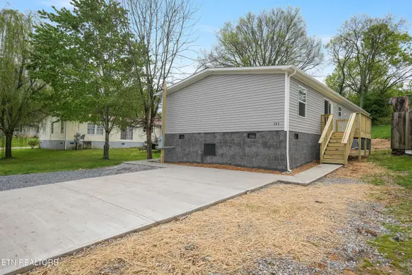 905 Drive D, Knoxville, TN 37920