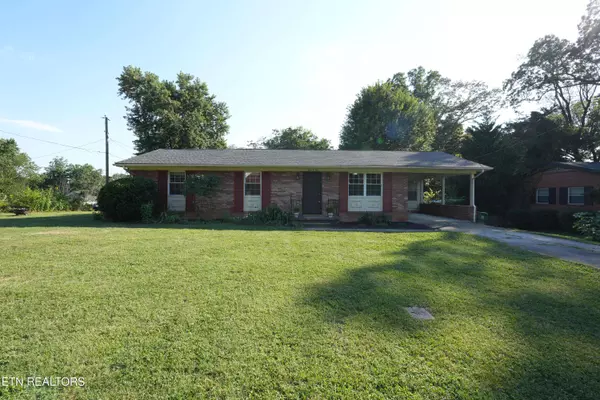 305 Ruth St, Maryville, TN 37803