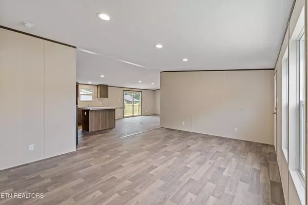 5411 Bland LN, Knoxville, TN 37920