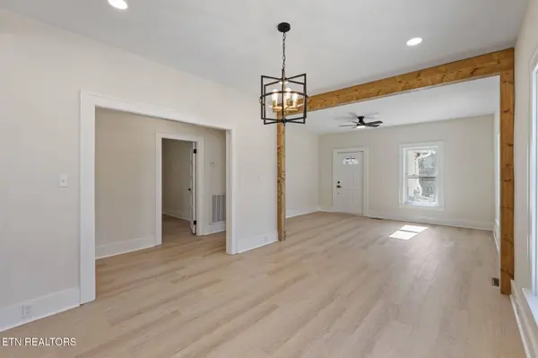 2535 Belmont Heights Ave, Knoxville, TN 37921