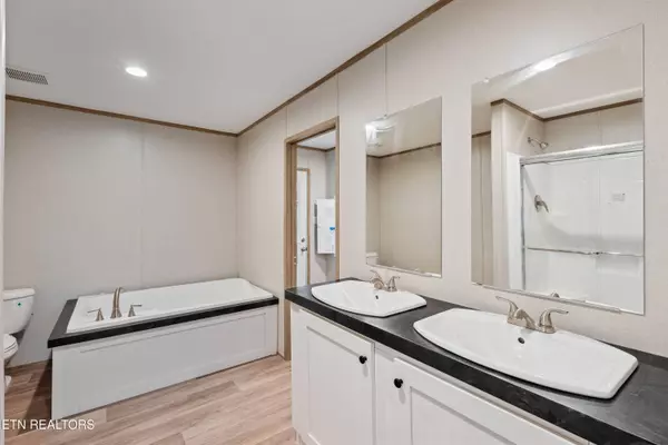 5432 Bland LN, Knoxville, TN 37920