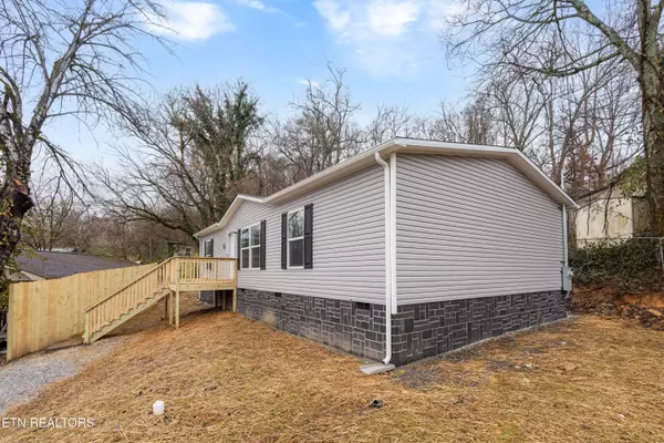 5432 Bland LN, Knoxville, TN 37920