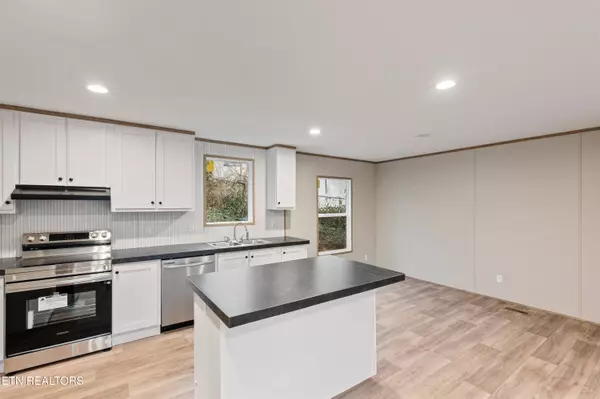 5432 Bland LN, Knoxville, TN 37920