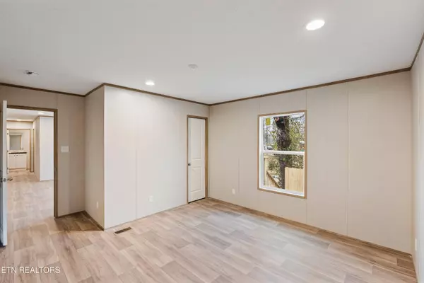 5432 Bland LN, Knoxville, TN 37920