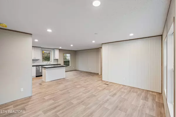 5432 Bland LN, Knoxville, TN 37920