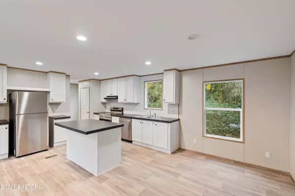 5432 Bland LN, Knoxville, TN 37920