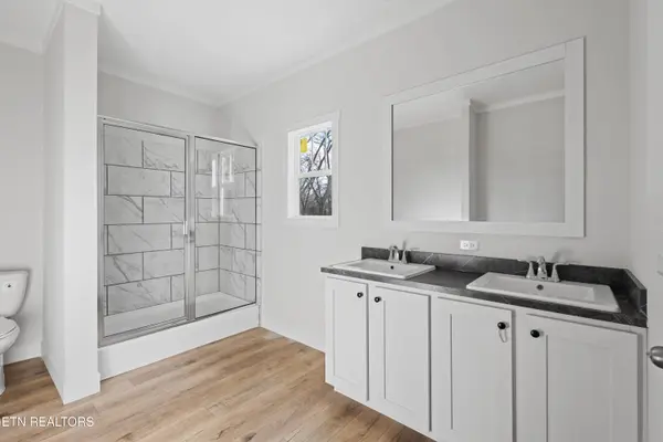 1020 Fuller Ave, Knoxville, TN 37915