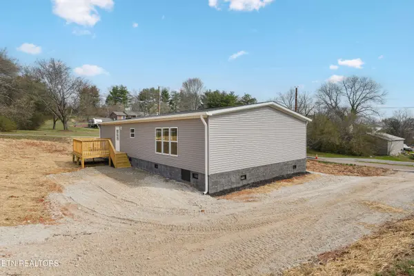 802 Arden St, Loudon, TN 37774