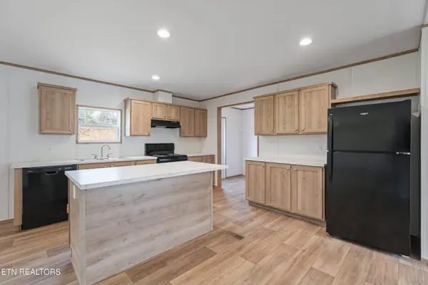 802 Arden St, Loudon, TN 37774