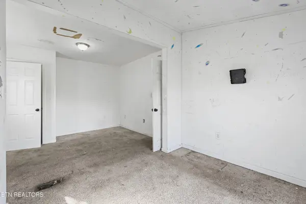 1703 Cecil Ave, Knoxville, TN 37917