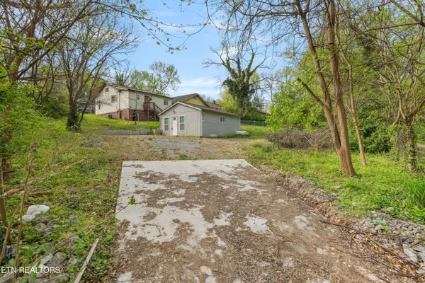 1243 Iredell Ave, Knoxville, TN 37921