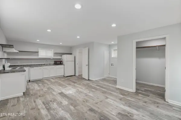 1243 Iredell Ave, Knoxville, TN 37921