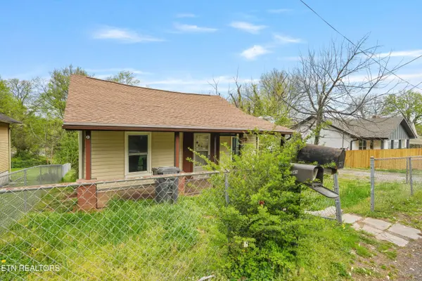 1243 Iredell Ave, Knoxville, TN 37921