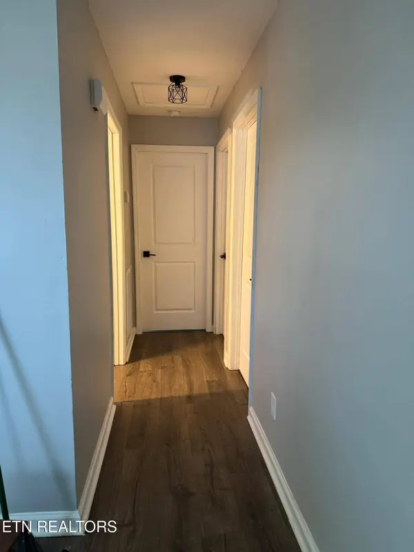 1712 Hillwood DR, Knoxville, TN 37920