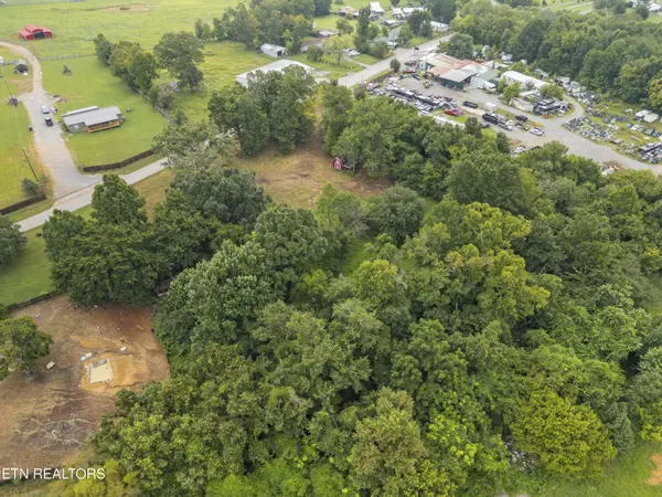 214 Doc Norton Rd, Maryville, TN 37804