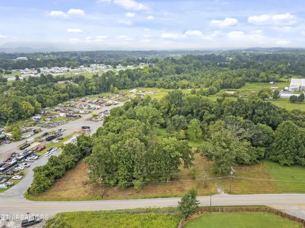 214 Doc Norton Rd, Maryville, TN 37804