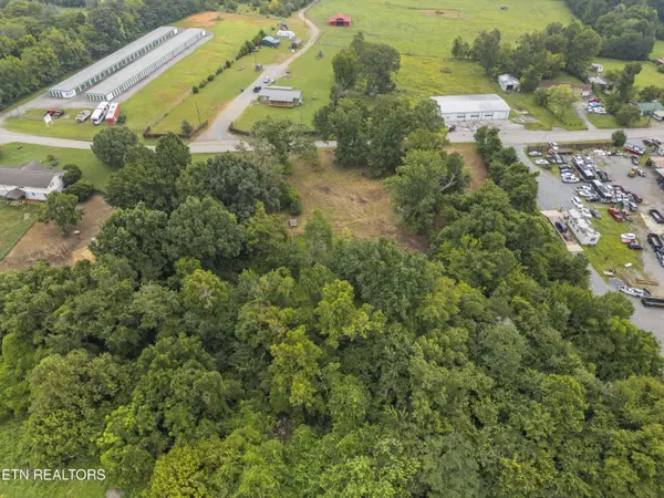 214 Doc Norton Rd, Maryville, TN 37804