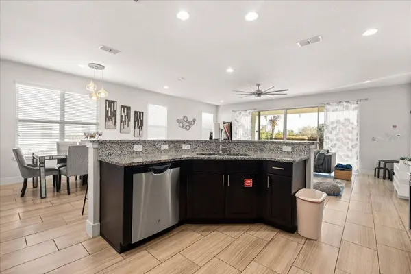 1113 CASTLE PINES CT, Reunion, FL 34747