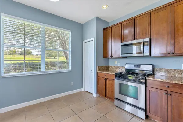 906 ASSEMBLY CT, Kissimmee, FL 34747