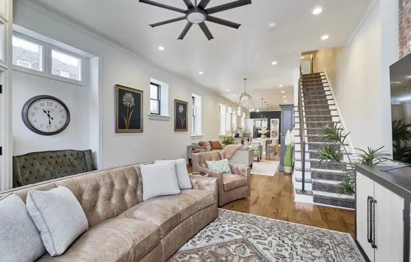 3461 Utah St, St Louis, MO 63118-2726