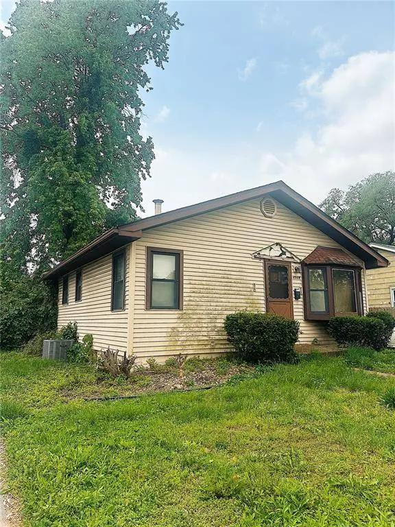 2524 Propes AVE, Granite City, IL 62040