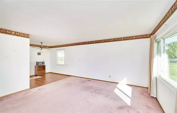 4622 Heege RD, St Louis, MO 63123