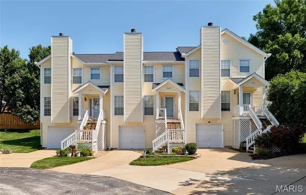 1549 Whispering Creek DR, Ballwin, MO 63021