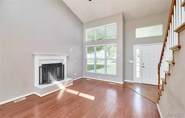 4016 Whitehall DR, Arnold, MO 63010