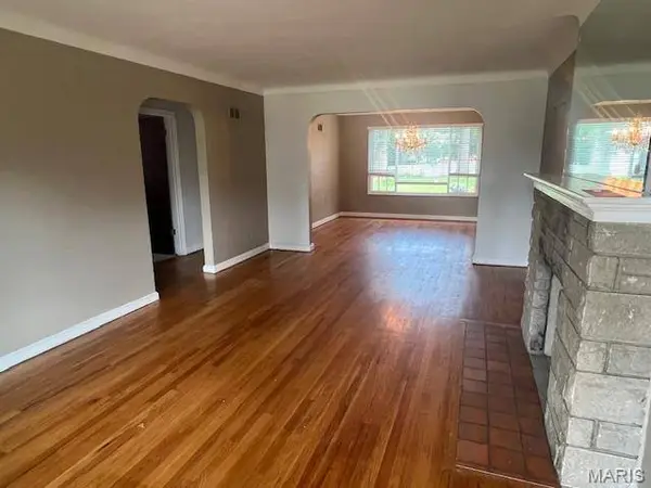 6721 Itaska ST, St Louis, MO 63109