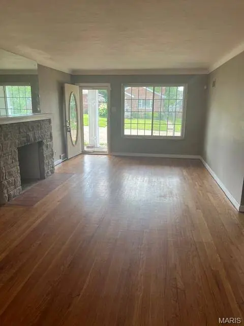 6721 Itaska ST, St Louis, MO 63109