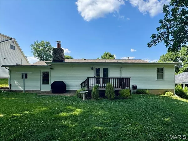 506 Oriole LN, Washington, MO 63090