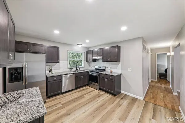 11869 Galba DR, Black Jack, MO 63033