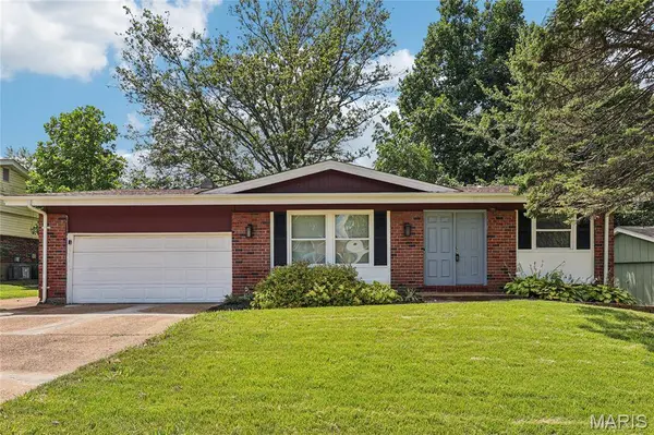 11869 Galba DR, Black Jack, MO 63033