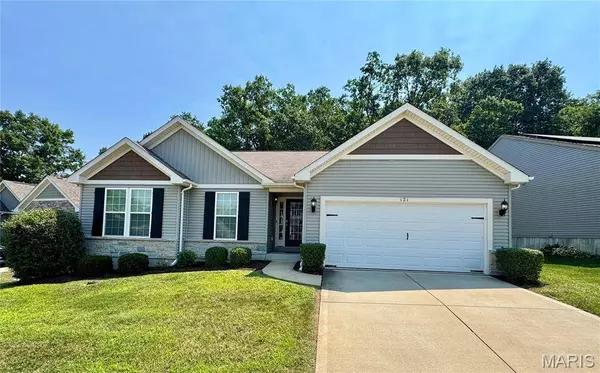 121 San Marino Pkwy, Fenton, MO 63026