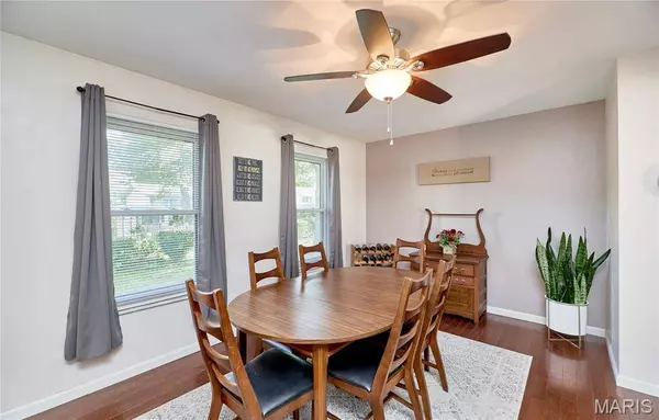 1101 Holgate DR, Manchester, MO 63021