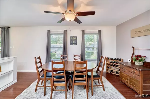 1101 Holgate DR, Manchester, MO 63021