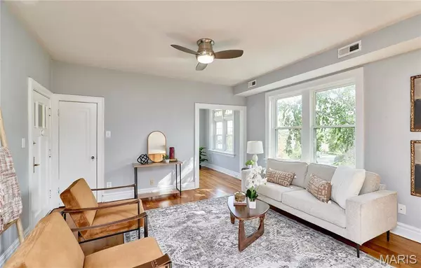 6308 S Rosebury AVE #3E, Clayton, MO 63105