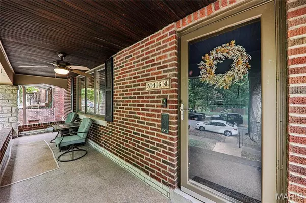 5454 Lisette AVE, St Louis, MO 63109